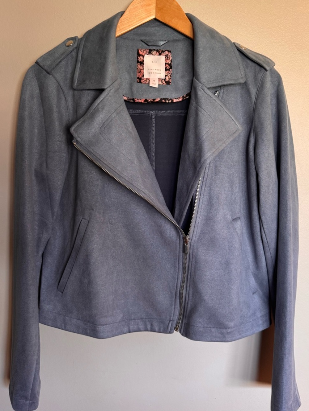 LC Lauren Conrad Gray Faux Suede Moto jacket Sz Med Asymmetrical Zip Lightweight